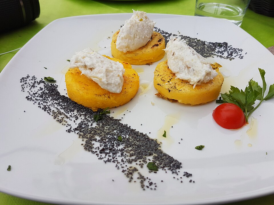Crostino con baccalà mantecato